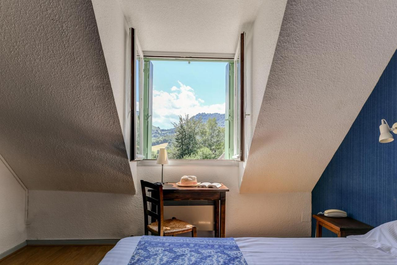 Logis L'Auberge De L'Etable Montory Ruang foto